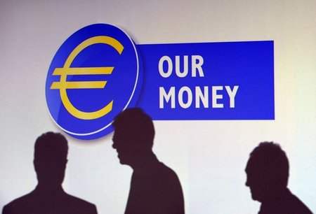 Dunkle Gestalten und das Geld der Steuerzahler? Szene einer EZB-...