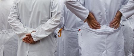 Die Behandlung durch den Chefarzt wird Beamten auch bezahlt Die Behandlung durch den Chefarzt wird Beamten auch bezahlt