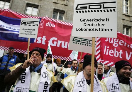 Das Verhalten der GDL ist vom Grundgesetz geschützt und verwunde... Das Verhalten der GDL ist vom Grundgesetz geschützt und verwunde...