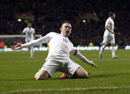 Einer geht noch ... Wayne Rooney beim »Battle of Britain« Einer geht noch ... Wayne Rooney beim »Battle of Britain«