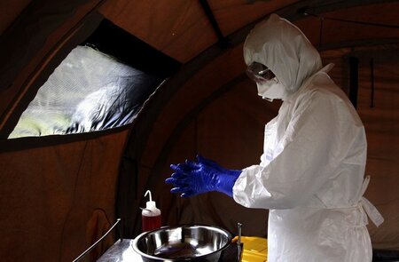 Kubanische Mediziner bereiten sich auf den Ebola-Einsatz in Sier... Kubanische Mediziner bereiten sich auf den Ebola-Einsatz in Sier...