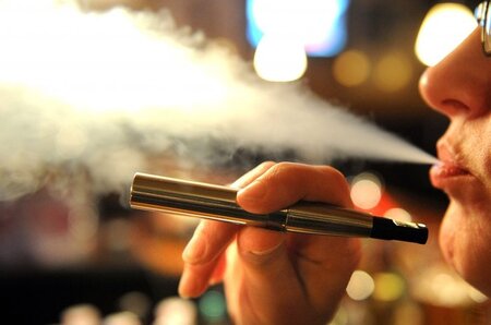 Bald mehr Dampf statt Rauch? E-Zigarettenhersteller setzten in L...