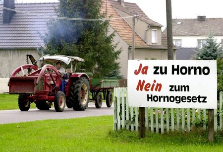 Protest im brandenburgischen Horno vor der Abbaggerung (Septembe...