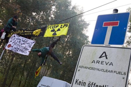Proteste vor der Brennelementefabrik Lingen am 11. Oktober 2012 ... Proteste vor der Brennelementefabrik Lingen am 11. Oktober 2012 ...
