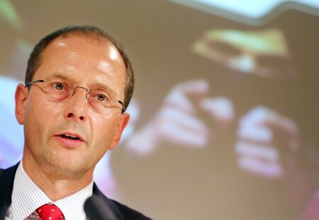 Will eine Sondereinheit auf Flüchtlinge ansetzen: Markus Ulbig (... Will eine Sondereinheit auf Flüchtlinge ansetzen: Markus Ulbig (...