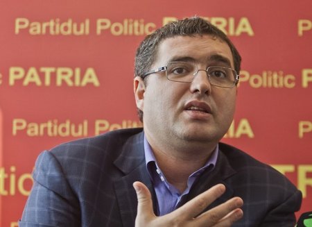 Von der Wahl ausgeschlossen: Die »Vaterland«-Partei von Renato U... Von der Wahl ausgeschlossen: Die »Vaterland«-Partei von Renato U...