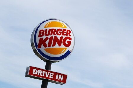 Statt Doppelwhopper gibt's für Mitarbeiter nur eine Mogelpackung Statt Doppelwhopper gibt's für Mitarbeiter nur eine Mogelpackung