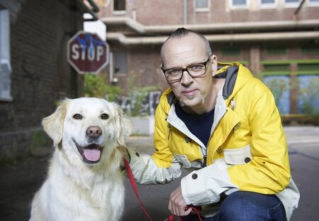 »Warum stinkt ein nasser Hund?« Und warum auch sonst?
