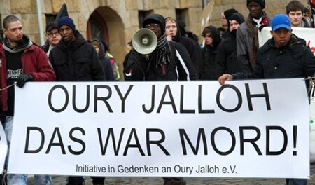 Gedenken an Oury Jalloh: Kundgebung am 9. Todestag, dem 7. Janua...