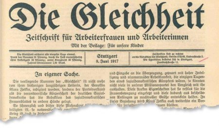 Titelseite der Gleichheit vom 8. Juni 1917 mit der Mitteilung, d... Titelseite der Gleichheit vom 8. Juni 1917 mit der Mitteilung, d...