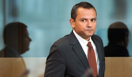 Im Vordergrund der Affäre: Sebastian Edathy, hier am 18. Dezembe... Im Vordergrund der Affäre: Sebastian Edathy, hier am 18. Dezembe...