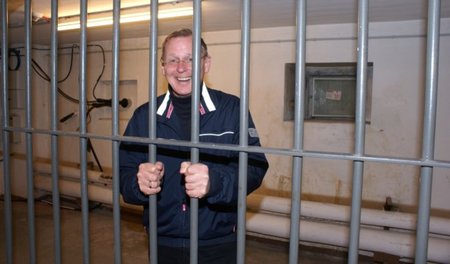 Vorerst nur gestellt: Wegen der Blockade eines Neonaziaufmarschs... Vorerst nur gestellt: Wegen der Blockade eines Neonaziaufmarschs...