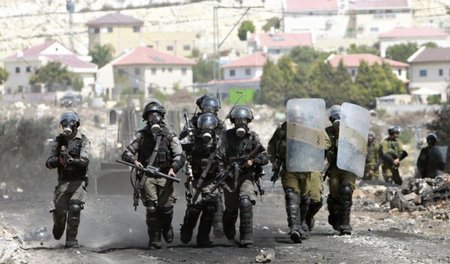 Jeden Tag Angriffe auf palästinensischem Land: Israelische Solda...