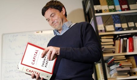 Auch wenn er sein Werk so nennt, scheint dem Autor ein analytisc...