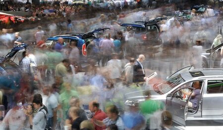 Getümmel auf der Automesse IAA, Stau auf den Straßen: 2014 waren... Getümmel auf der Automesse IAA, Stau auf den Straßen: 2014 waren...