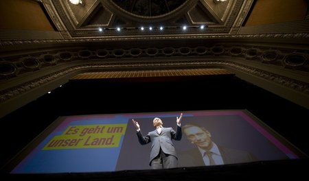 Kleine Partei, große Pose: FDP-Parteichef Christian Lindner am D...