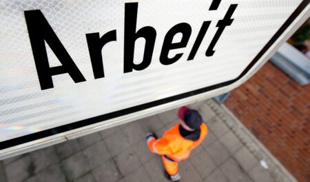 Zu wenig Arbeit hattenim Jahr 2013 laut Statistischem Bundesamt ...