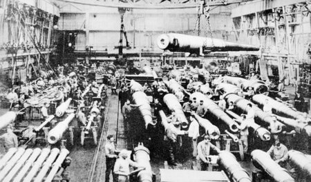 Kanonenwerkstatt bei Krupp (undatierte Aufnahme)