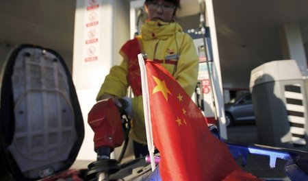 Tankstelle in Peking: Auch in China wird nach Expertenmeinung de... Tankstelle in Peking: Auch in China wird nach Expertenmeinung de...