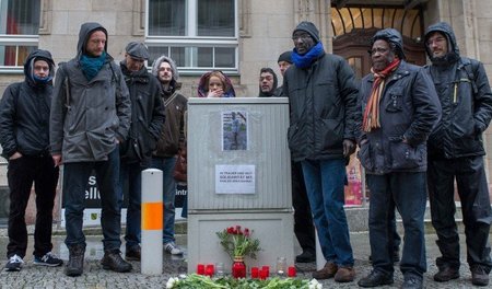 Gedenken an Khaled Idris Bahray: Mahnwache vor der Vertretung de...