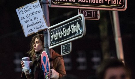 Düsseldorf, 12. Januar: Bei der Stimmungsmache gegen Muslime unt...