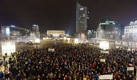 35.000 Menschen demonstrierten am 19. Januar in Leipzig gegen di...