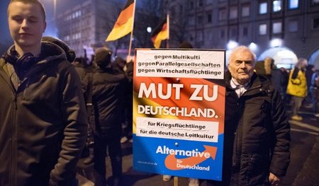 Die AfD fischt auch im Bundesland Bremen am rechten Rand; das Po... Die AfD fischt auch im Bundesland Bremen am rechten Rand; das Po...