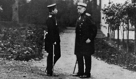 Seit Juni 1888 ist der junge Kaiser Wilhelm II. im Amt. Eben so ...