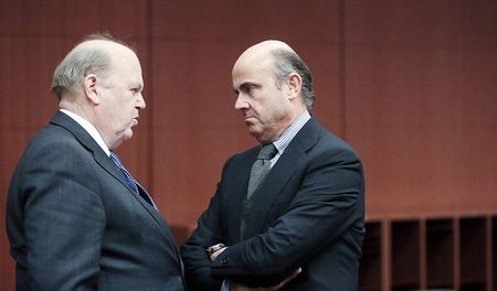 Ratlose Staatsmänner: Bei den Beratungen der Euro-Finanzminister...