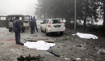 Leichenbergen in Donezk: Mindestens zwölf Zivilisten wurden am F...