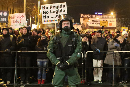 Protest gegen »Legida« nahe dem Augustusplatz in Leipzig