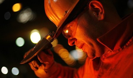 Blue-Collar-Arbeiter, wie hier im Bild, sind immer weniger reprä... Blue-Collar-Arbeiter, wie hier im Bild, sind immer weniger reprä...