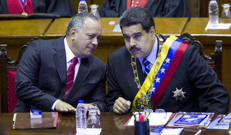 Parlamentspräsident Diosdado Cabello (li.) und Staatschef Nicolá...