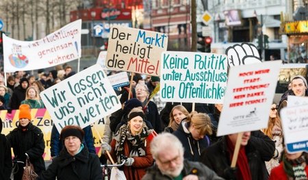 Auch in Hamburgs alternativen Stadtteilen greift die »Gentrifizi... Auch in Hamburgs alternativen Stadtteilen greift die »Gentrifizi...