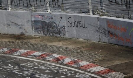 Die Kurve bleibt leer: Tempi passati am Nürburgring Die Kurve bleibt leer: Tempi passati am Nürburgring