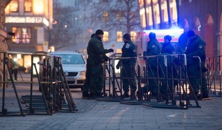 Alles blockiert: Münchner Polizei riegelt am 6. Februar die »Sic...