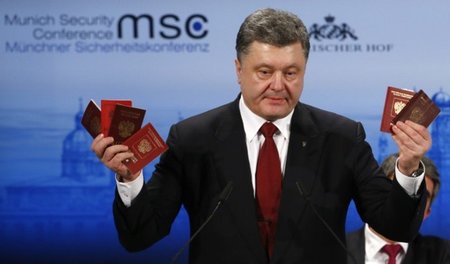 Sammler von Pässen und Spott: Der ukrainische Präsident Porosche...