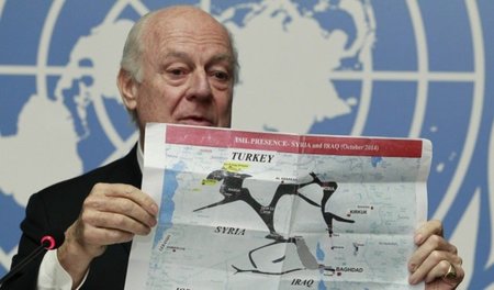 Der UN-Sonderbeauftrage Staffan de Mistura gibt einen Überblick ...