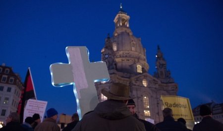Mittlerweile mit stark geschrumpften Teilnehmerzahlen: Pegida-An...