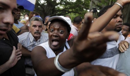 Berta Soler bei einem Protest während der Kommunalwahlen im Apri...