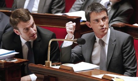 Premierminister Valls (r.) und Wirtschaftsminister Macron am Don... Premierminister Valls (r.) und Wirtschaftsminister Macron am Don...