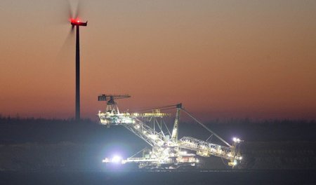 Schaufelradbagger der Mibrag im sächsischen Tagebau Schleenhain,... Schaufelradbagger der Mibrag im sächsischen Tagebau Schleenhain,...