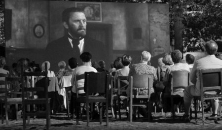 Van Gogh fährt ein: »Wie Kirk Douglas in die belgische Zeche kam... Van Gogh fährt ein: »Wie Kirk Douglas in die belgische Zeche kam...