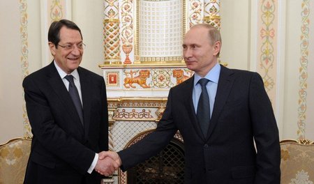 Zyperns Präsident Anastasiades am Mittwoch mit seinem russischen...