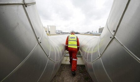 Gasverflüssigungsanlage in Süd-England: Die EU-Kommission will i...