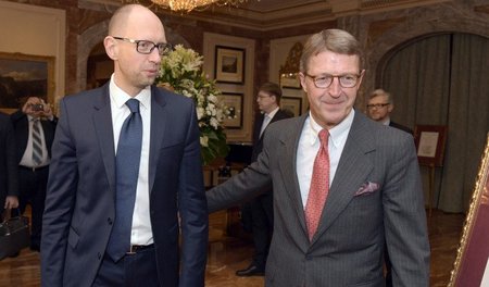 Kriegspremier trifft Cheflobbyist: Der Vorsitzende des Ost-Aussc...