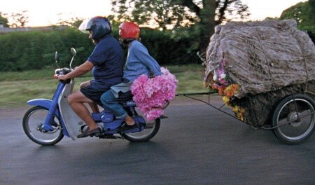 Auf dem Weg zum Blumenmarkt: Der Präsident und seine Ehefrau, di... Auf dem Weg zum Blumenmarkt: Der Präsident und seine Ehefrau, di...