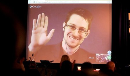 NSA-Enthüller Edward Snowden während einer Liveübertragung anläs...