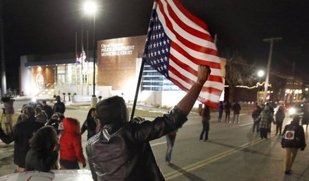 Proteste gegen die Entscheidung, Darren Wilson nicht anzuklagen,...