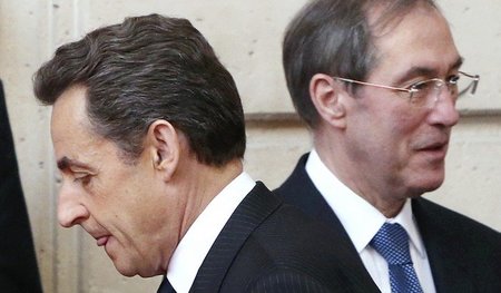 Präsident Nicolas Sarkozy (l.) und Innenminister Claude Guéant 2...